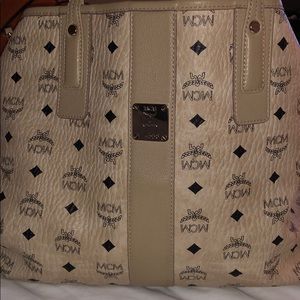 McM Tote